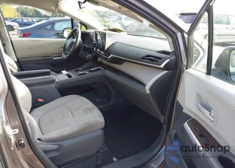 2021 Toyota Sienna Le из США, поврежденный, VIN 5TDKRKEC5MS038145